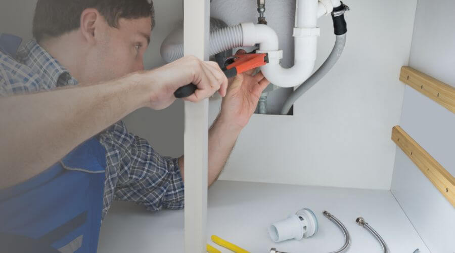 Professional clogged toilet repair in Thermopolis, WY